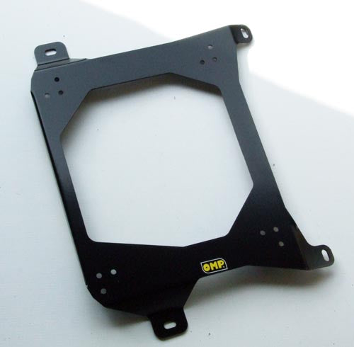 HC/803/D OMP R/H SITZBEFESTIGUNGSHILFSRAHMEN MITSUBISHI LANCER EVO 6 TOMMI MAKINEN ALLE [